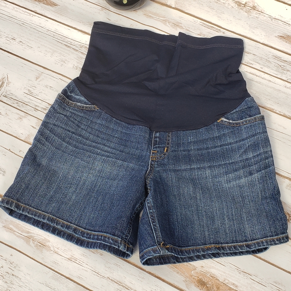 Liz lange maternity shorts